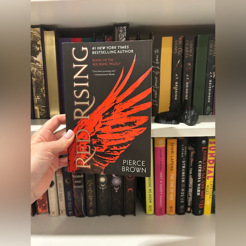 “Red Rising” - Pierce Brown | Paperback Book | New